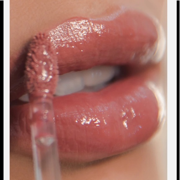 ❤️Roén Kiss My Liquid Lip Balm In Shade❤️CHARLIE❤️ - Picture 7 of 8